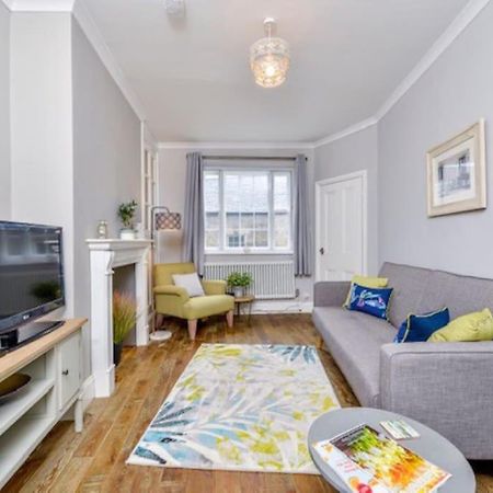 Victorian Townhouse - Stamford Centre - 2 Big Bedrooms, Living Room Kitchen Etc Tastefully Decorated Luaran gambar