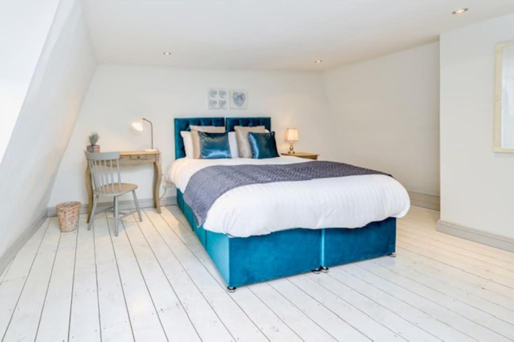 Victorian Townhouse - Stamford Centre - 2 Big Bedrooms, Living Room Kitchen Etc Tastefully Decorated Luaran gambar