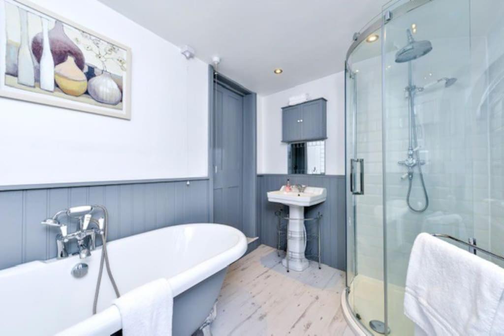 Victorian Townhouse - Stamford Centre - 2 Big Bedrooms, Living Room Kitchen Etc Tastefully Decorated Luaran gambar